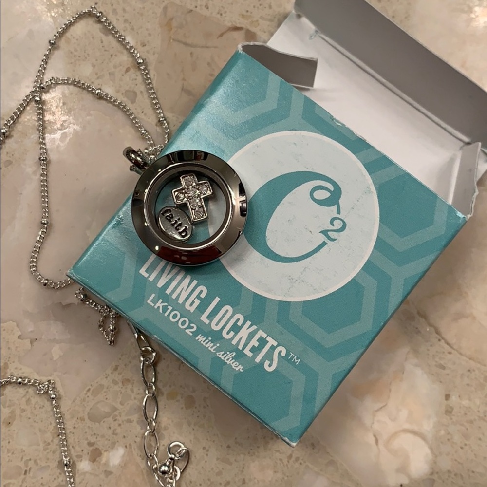 Origami Owl Mini Locket with 2 charms
